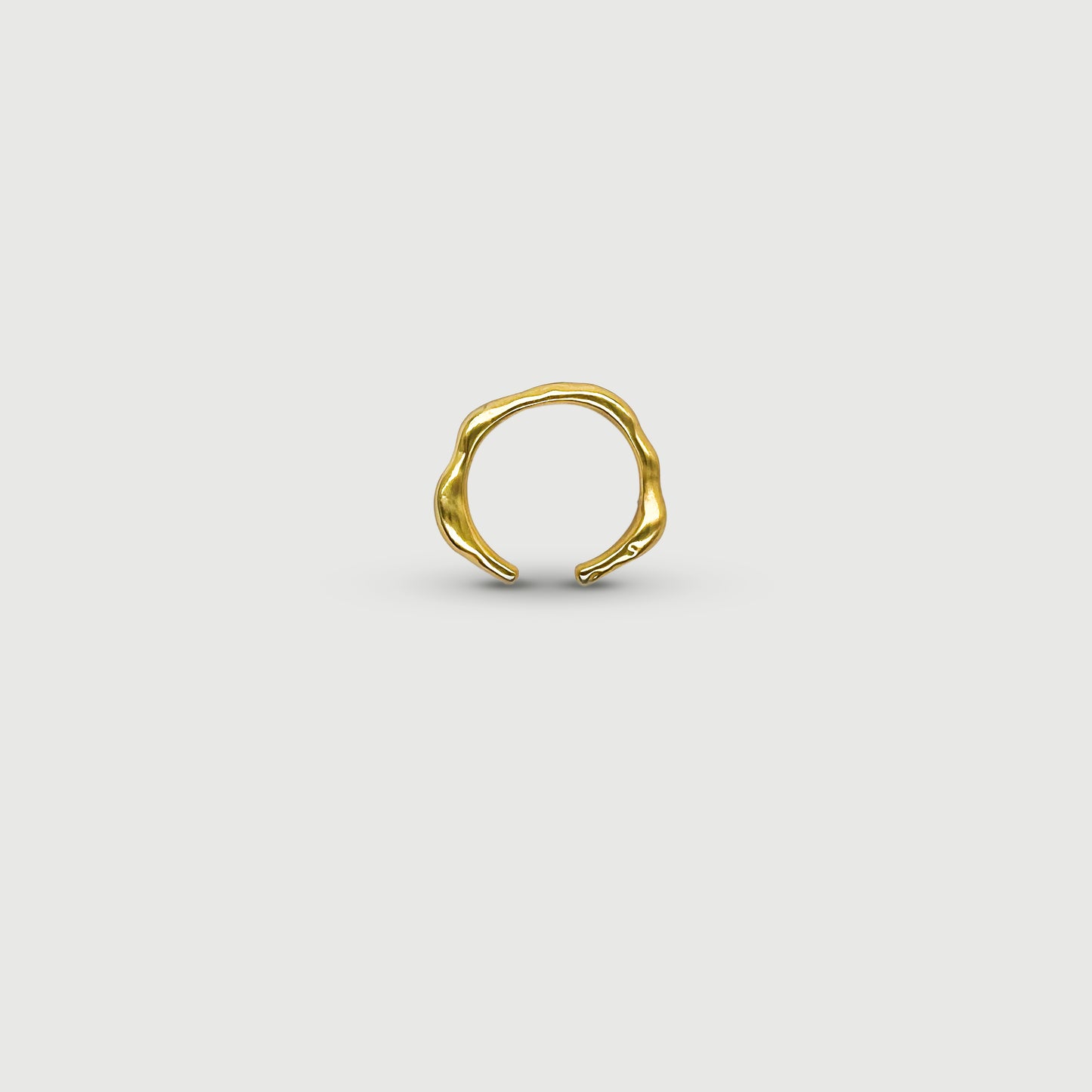 Bague ajustable fine ondulée dorée