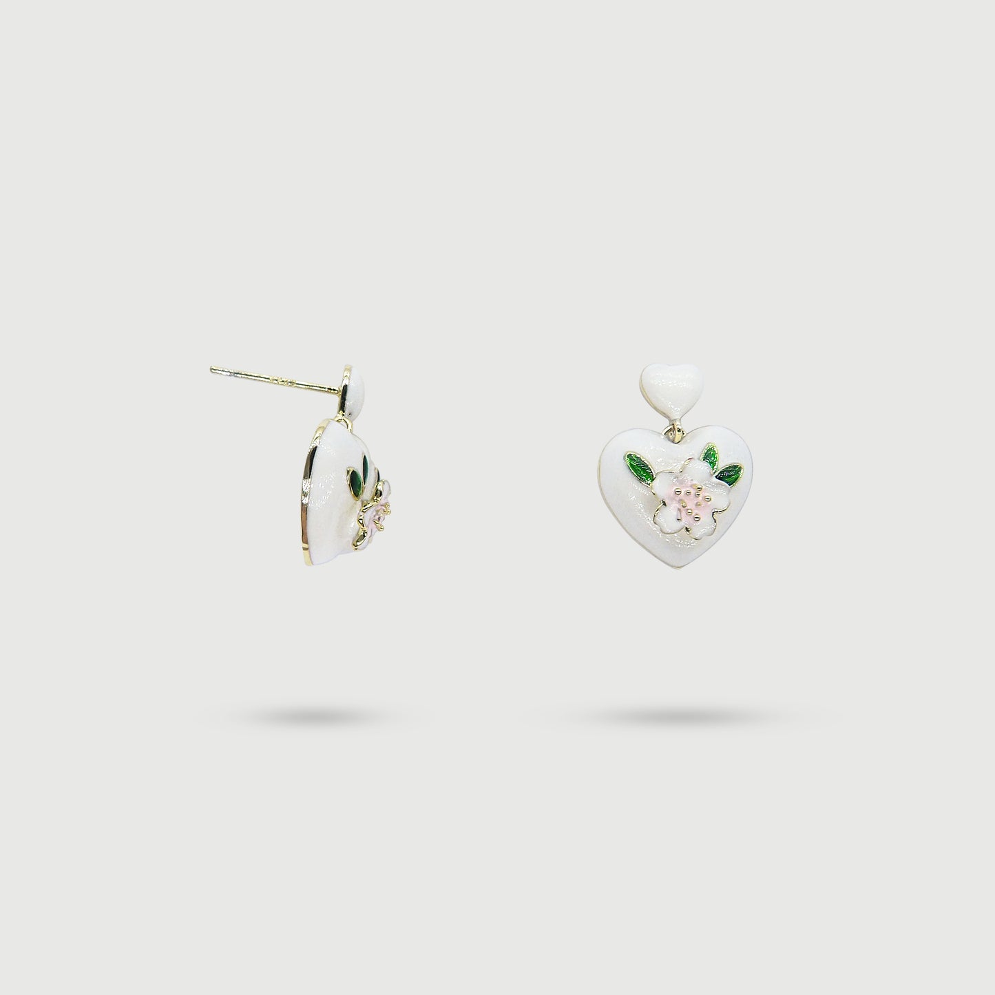 Boucles d’oreilles fleur de cerisier émaillé à la main, collection Jardin, bijoux femme élégant, idée cadeau raffinée
