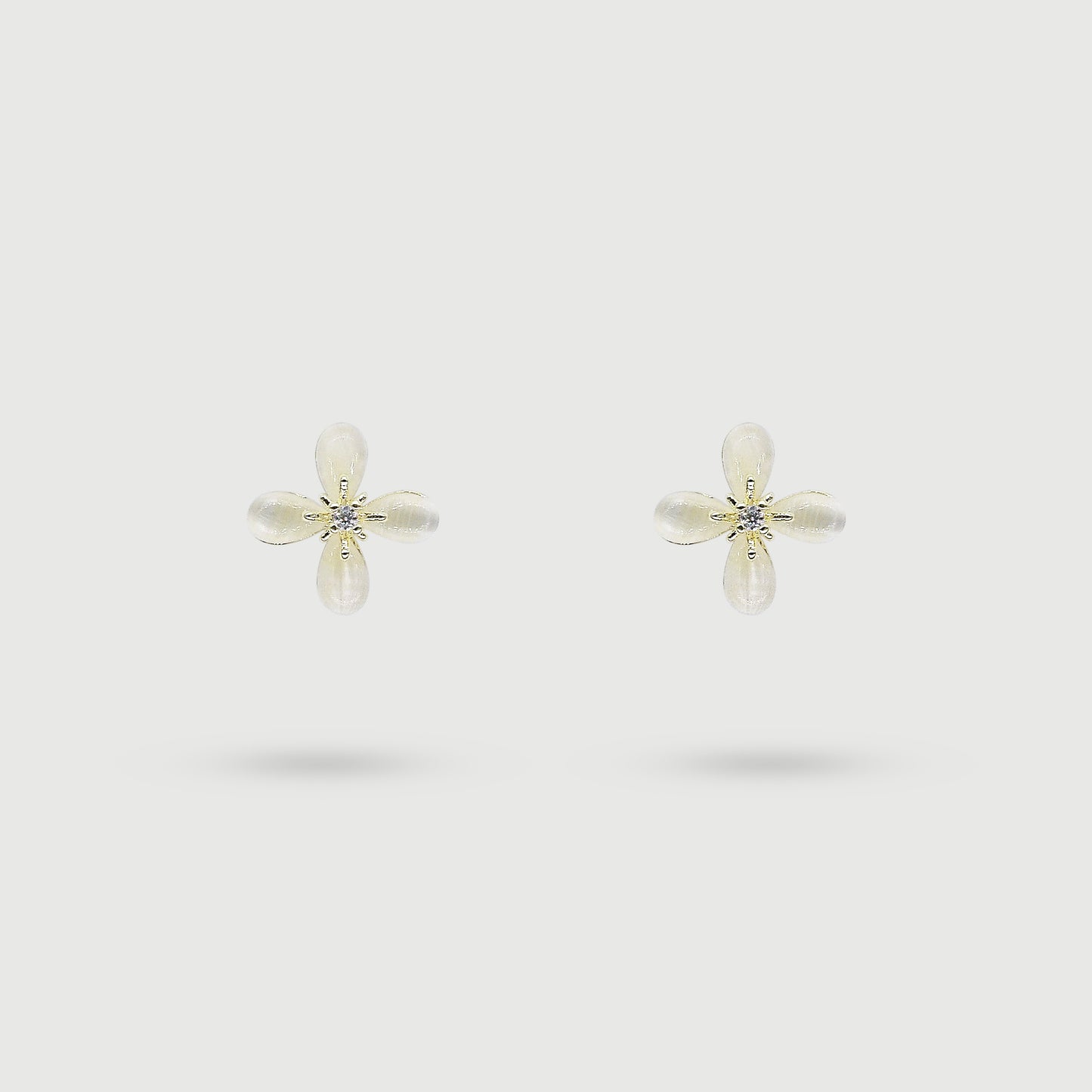 Boucles d'oreilles fleur avec pierres en verre