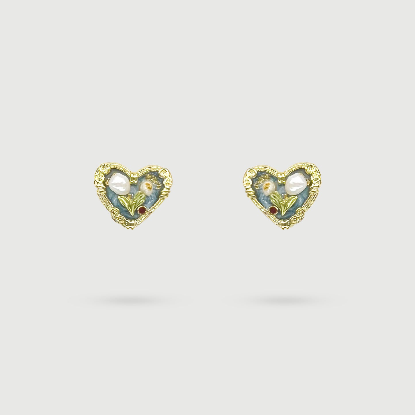 Boucles d'oreilles peinture en forme de cœur de fleur blanche avec perles