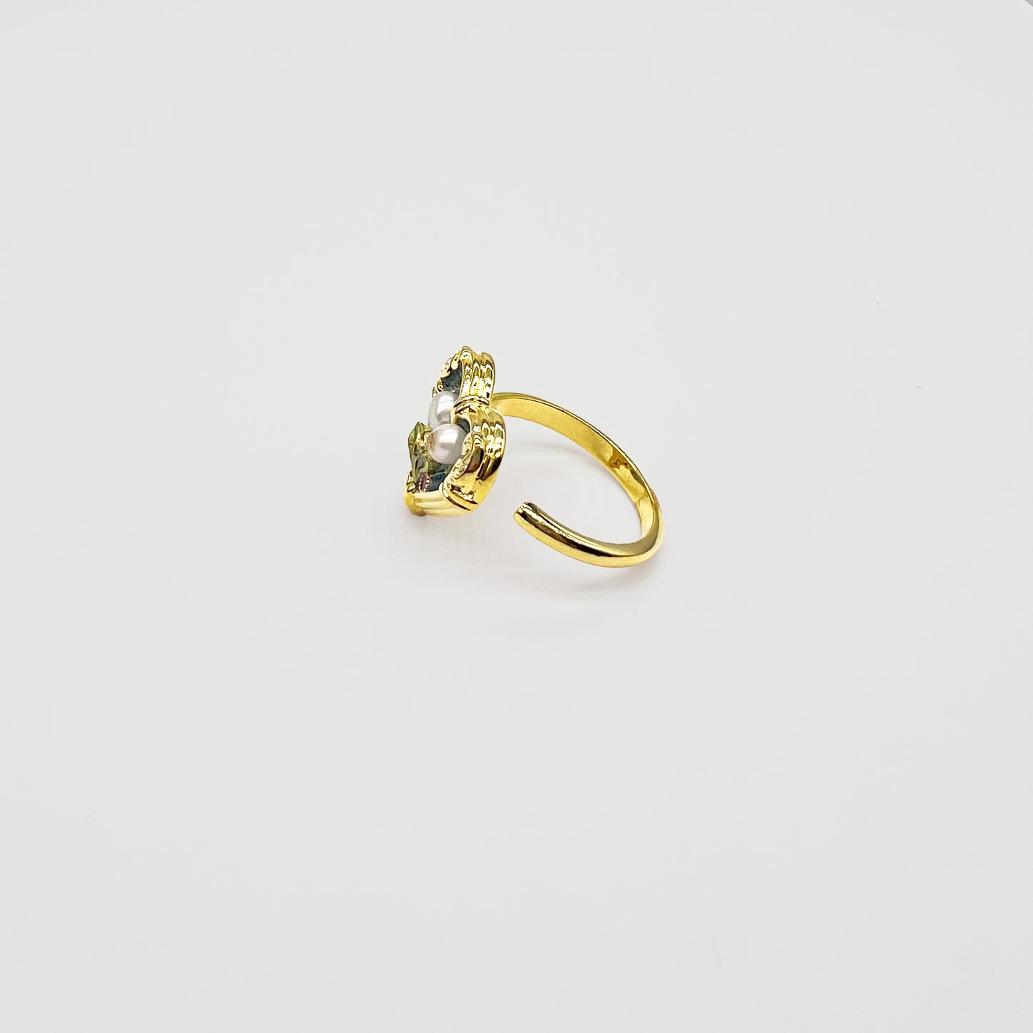 Bague ajustable peinture en forme de cœur de fleur blanche avec perles