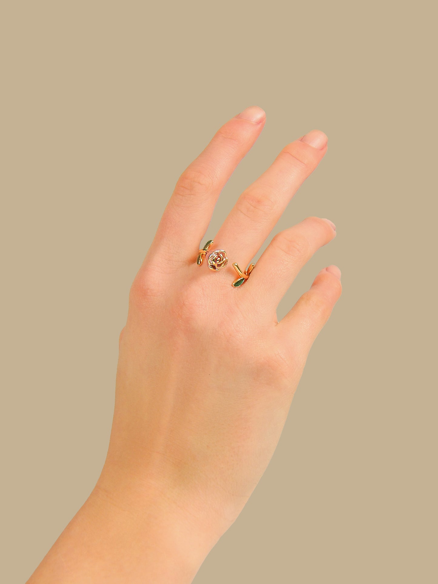 Bague ajustable fleur Rose rose avec feuilles
