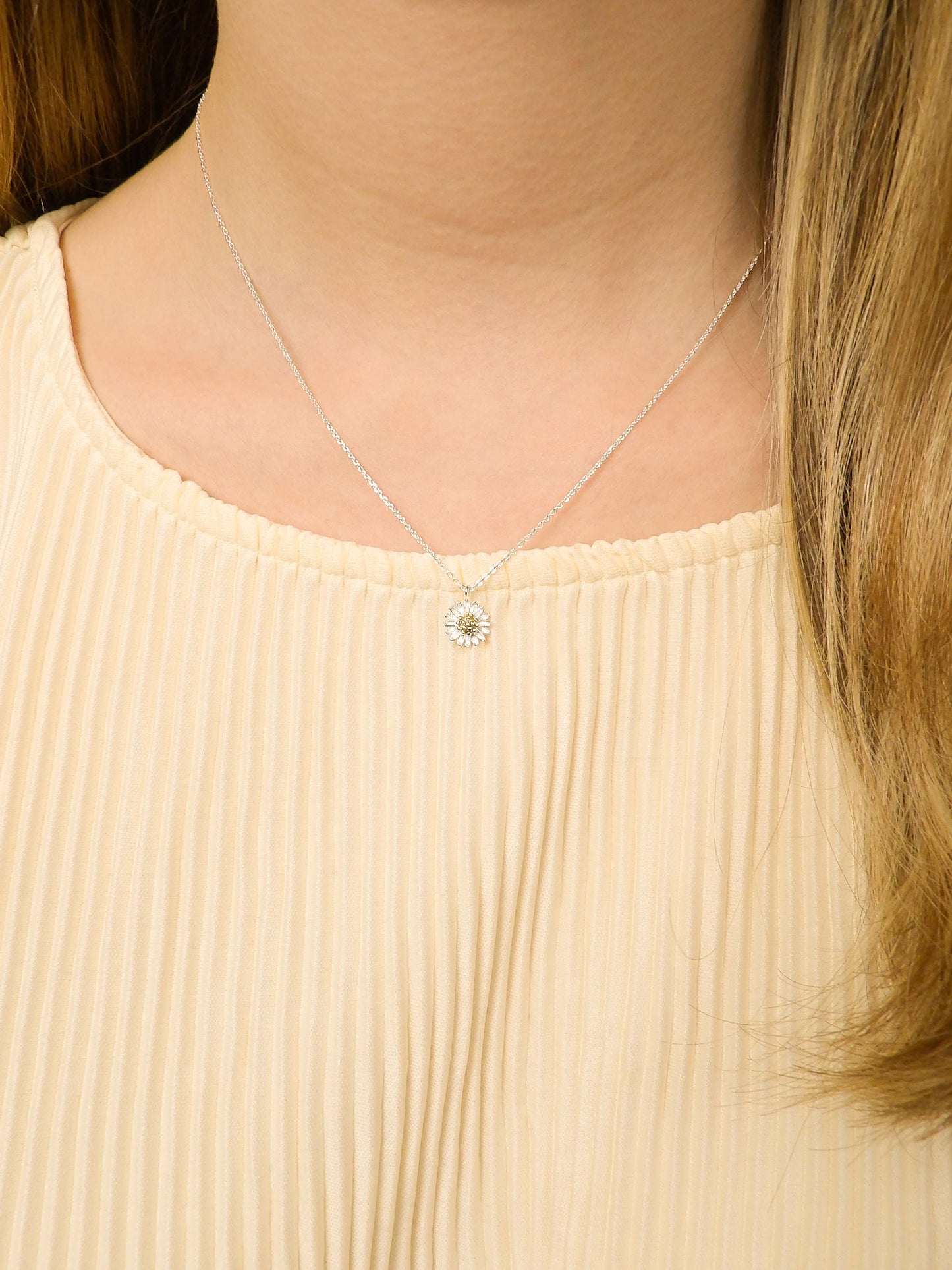 Collier fleur marguerite en argent