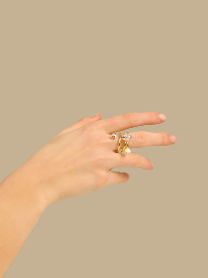 Bague ajustable trois fleurs Viola avec pierre en verre bleu clair