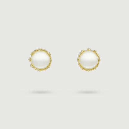 Boucles d'oreilles grande perle avec fleurs dorées autour